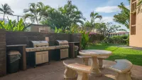 Steps to Beach and Access to Pools and Tennis Courts - Charming Oasis Hotels in Kīhei