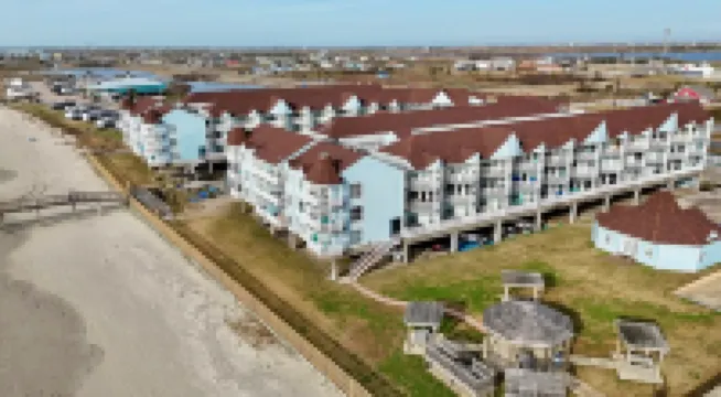 Seascape 2202 The Seashell Pearl Beachfront Condo Gulf Views Pool Hottubs Netflx