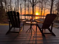 Northwood's Fish Haven on Beautiful Moose Lake; 2 kayaks, Lilly pad & game-room Hotels in Round Lake