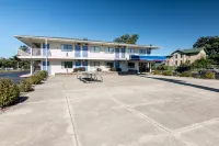 Motel 6 Janesville, WI