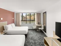 Mercure Newcastle Hotels in Merewether