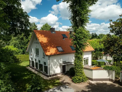 Tasteful Holiday Home with Spacious Garden Hotels in Voorthuizen