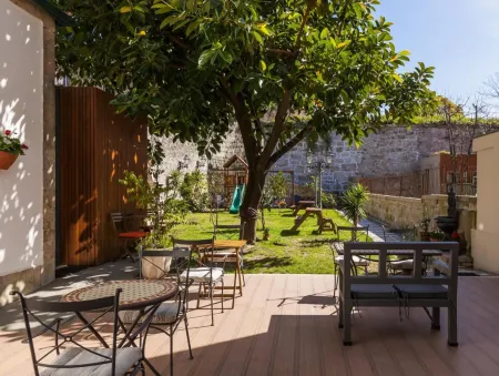 Pedra Iberica Отели рядом с достопримечательностью «Palacete do Barão de Nova Sintra»