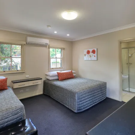 Prince of Wales Hotel Gulgong