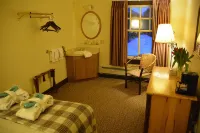 National Park Inn Hotels in Packwood