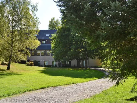 Ibis Egletons Отели в г. Марсийак-ла-Круазий