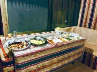 Wadi Rum Memories Camp Hotels near Mount Lamlam