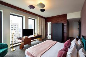 Fairlane Hotel Nashville, by Oliver