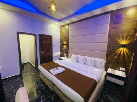 เพรสเคน โอนิรุ โรงแรมใน