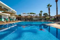 Yalipark Beach Hotel - Pools