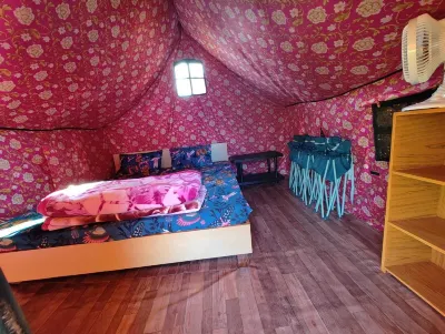 Nisarg Camping Pods Các khách sạn gần Jageshwar dham