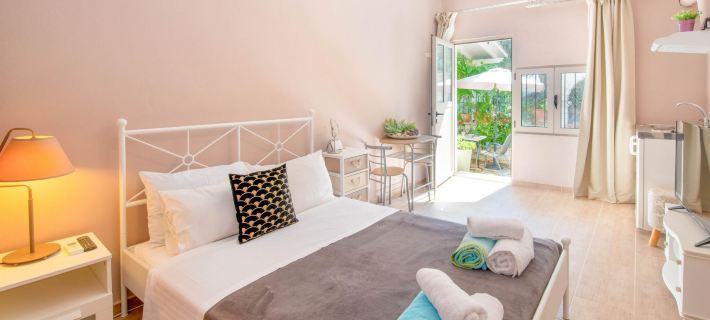Villa Divista Hotels in Paxoi