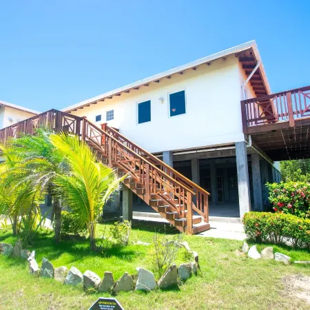 Coco View Canal Lot 18 Private Home 3 Bedroom Home Hotel a First Bight