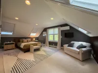 Mountain Retreat with Game Room and Hot Tub - Cozy Family Escape