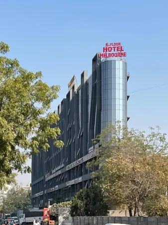 Hotel Melbourne Gandhinagar Отели в г. Гандинагар