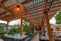 Hotel Fiesta - Pools