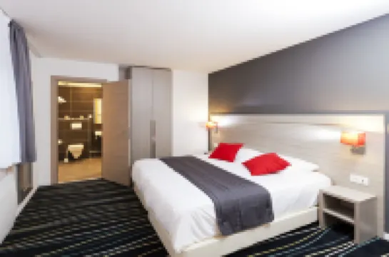 Glassy Hotel, the Originals City, Marne-la-Vallée Est, Meaux Hotels in Meaux