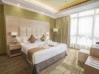 Iridium 70 Hotel Hotels near Refan Hall