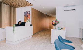 Toms Court Hotel