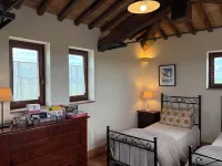 Montalcino Villa with Breathtaking Views of the Val d'Orcia