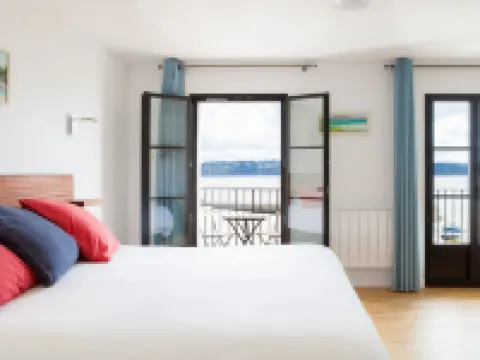 洛屈伊雷克港酒店 洛基雷克酒店