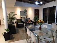 Las Hortensia's Casa de Huespedes Hotels in Pifo