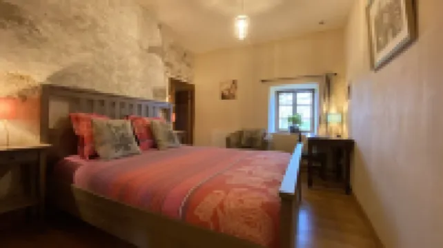 嘉塞裏·勒埃雷勒酒店