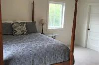 Snowgoose Pond Bed & Breakfast Hotel di Palmer