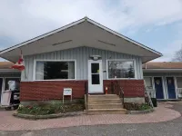 English River Inn