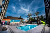 Found Re Phoenix - Pools