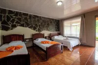 Hotel & Hot Springs Sueño Dorado