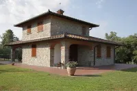 La Casetta Nel Bosco Hotel dekat Misericordia Di Sinalunga