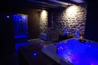 Domaine de Vandenesse Et Spa - Kylpylä