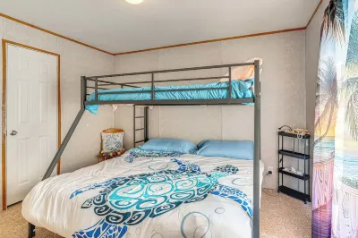 Pet-Friendly Punta Gorda Getaway with Fire Pit! Hotels near Punta Gorda Airport