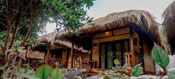 Aldi's Bungalow Hotels in Pujut