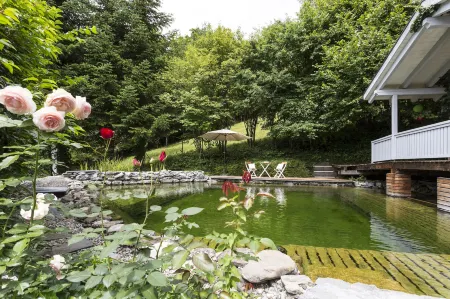 Boutiquehotel Bergvilla Отели в г. Mader