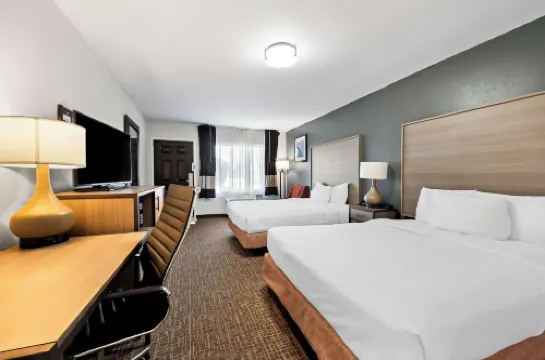 Quality Inn & Suites Fayetteville I-95