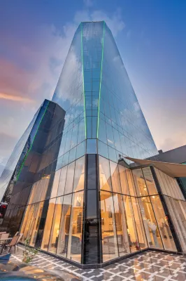 هدب المركز المالي Hotels near مركز ويلفير