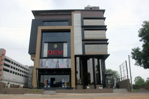 Dev Motel & Banquet Hotels in Kheda