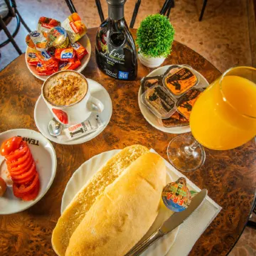 Hotel Arunda II Отели рядом с достопримечательностью «Арена для корриды в Ронде»