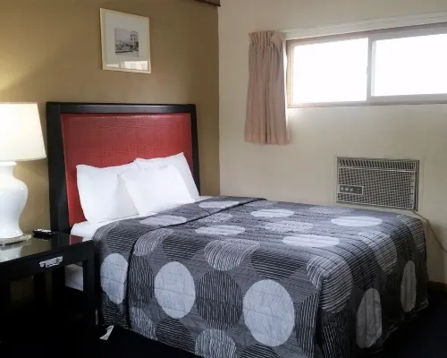 The Simplicity Inn Hotels in Marshfield
