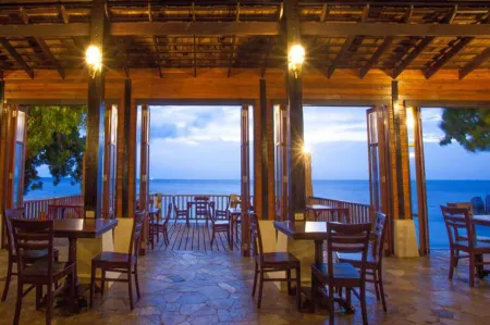 Koh Tao Beach Club Отели рядом с достопримечательностью «Shark Bay»