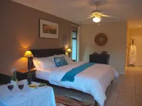 Easy Five Guest House Hotels near Koop Sentrum