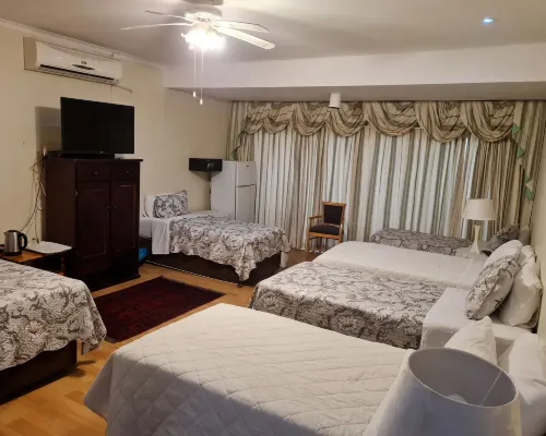 Pretoria North Lodge Hotels near Sinoville