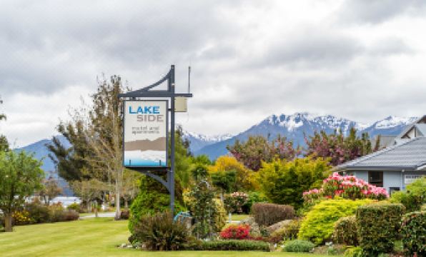 Lakeside Motel & Apartments
