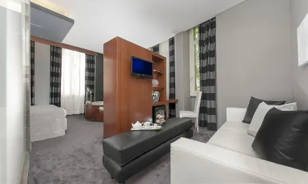 Metropolis - Hotel di Charme