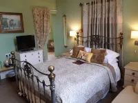 Holywell House Hotel di Charnwood