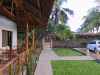 Queen K Cottages Watamu at Chrystal Homes Hotels in Watamu