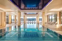 Heron Live Hotel Marina & Spa Hotels in Neu Sandez
