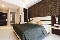 Dewarna Hotel and Convention Bojonegoro